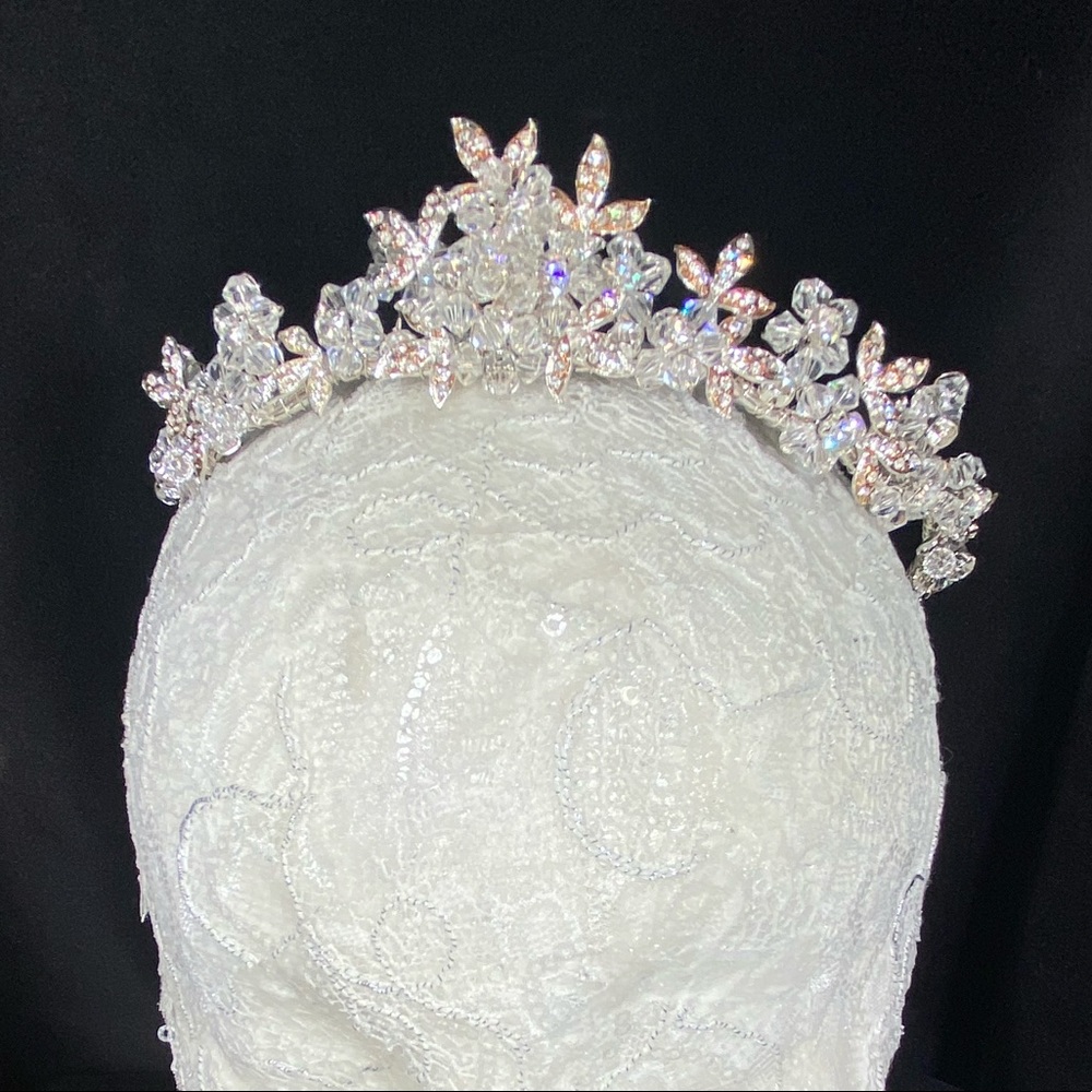Tiara - Picture 2 of 4